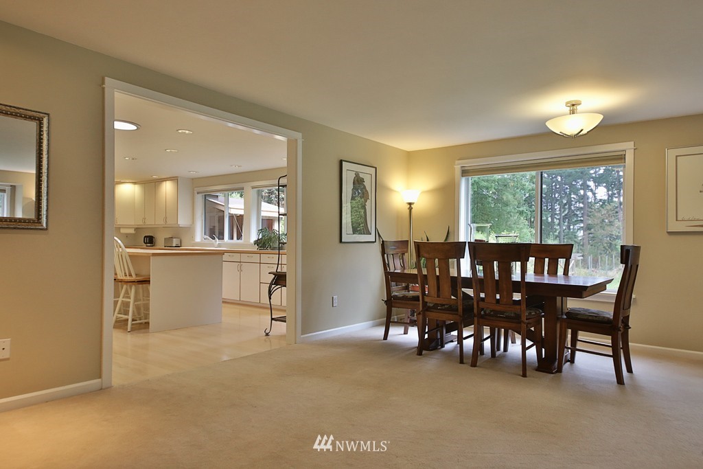 7323 Heggeness Road Clinton, WA 98236 - Photo 5 of 25 Gallery Image 5