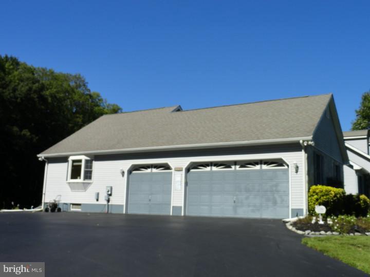 844 Dexter Corner Road Townsend, DE 19734 - Photo 14 of 24 Garage