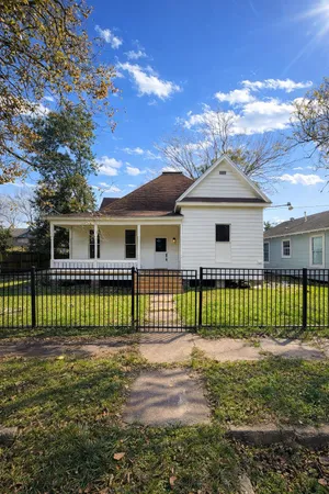$145,000 | 875 North 4th Street, Beaumont, TX 77701