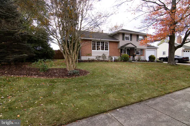 $385,000 | 1042 Prospect Lane, Somerdale, NJ 08083