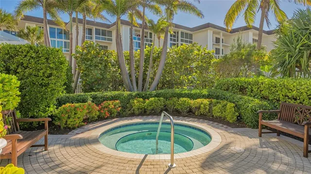 $2,799,000 | 2050 Benjamin Franklin Drive, Unit B704, Sarasota, FL 34236