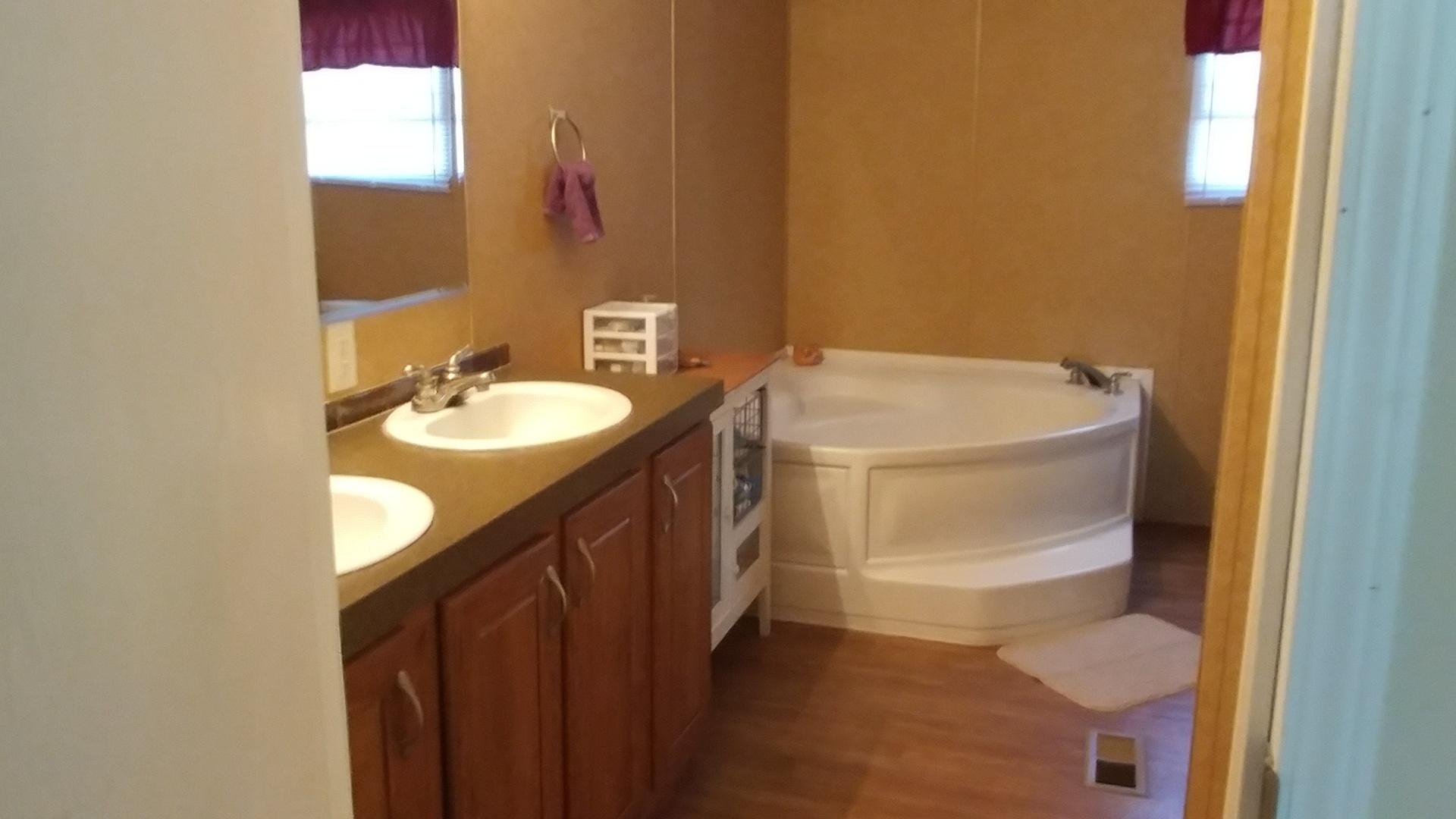 2204 Gate Road Christiansburg, VA 24073 - Photo 14 of 20 2004 Gate master bath 3