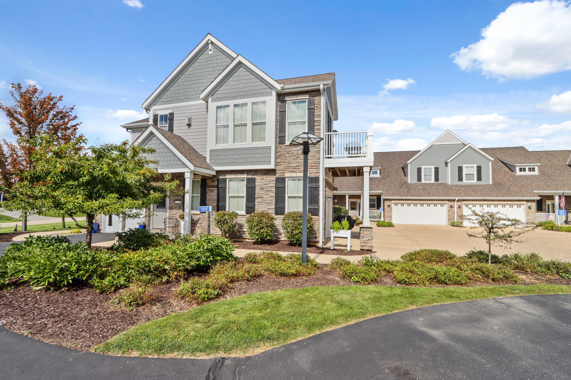 1016 Crane Court, Unit 4009, Geneva, WI 53147 Compass