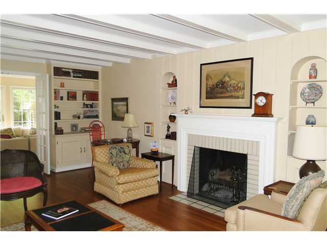 1564 Barrington Road Columbus, OH 43221 - Photo 2 of 23