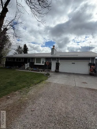 $545,000 | 8224 North 5th West, Idaho Falls, ID 83401