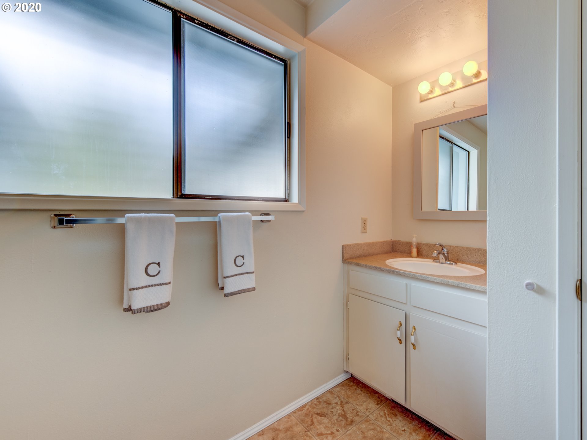 7270 A Street Springfield, OR 97478 - Photo 16 of 29