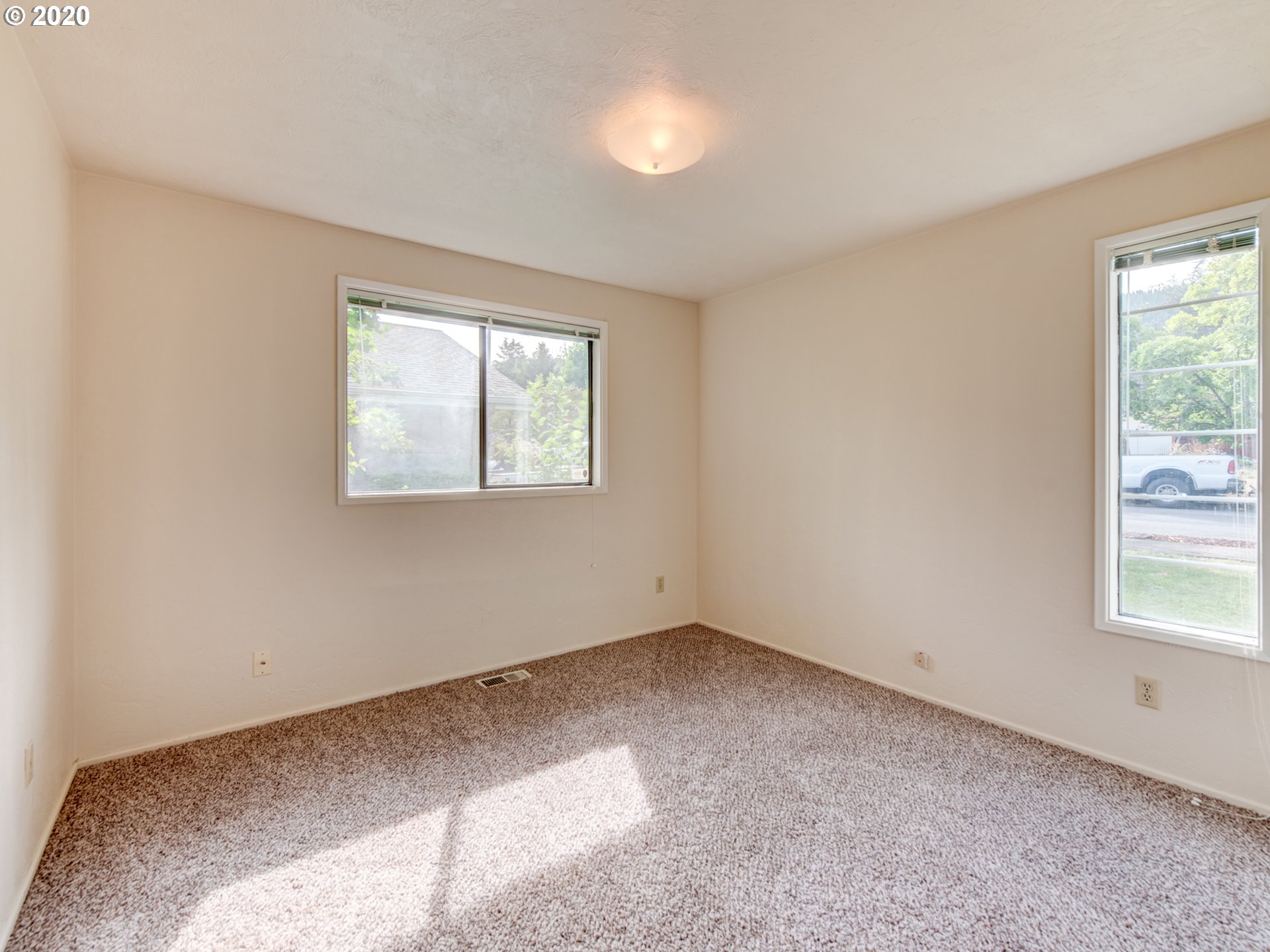 7270 A Street Springfield, OR 97478 - Photo 20 of 29