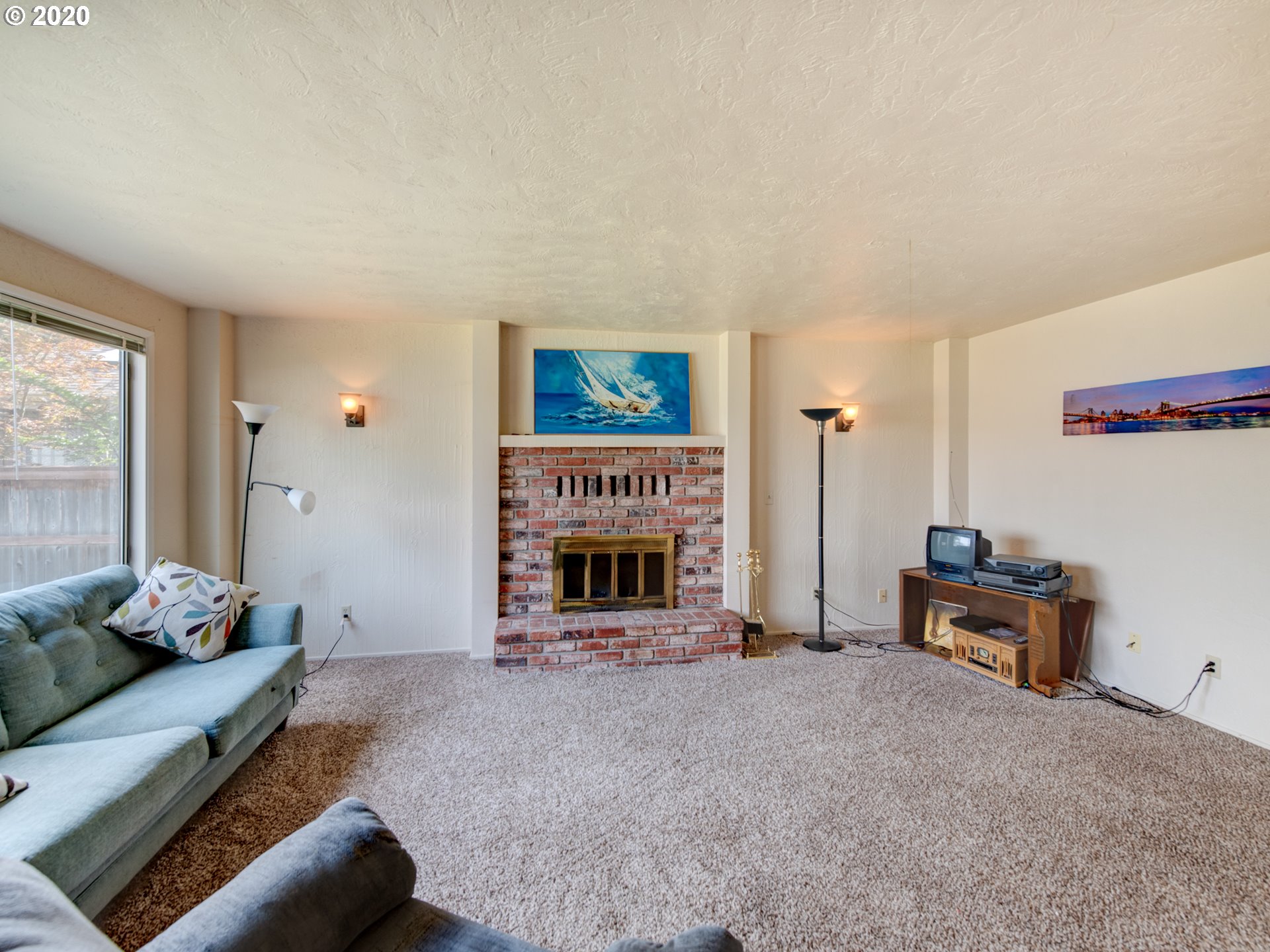 7270 A Street Springfield, OR 97478 - Photo 5 of 29