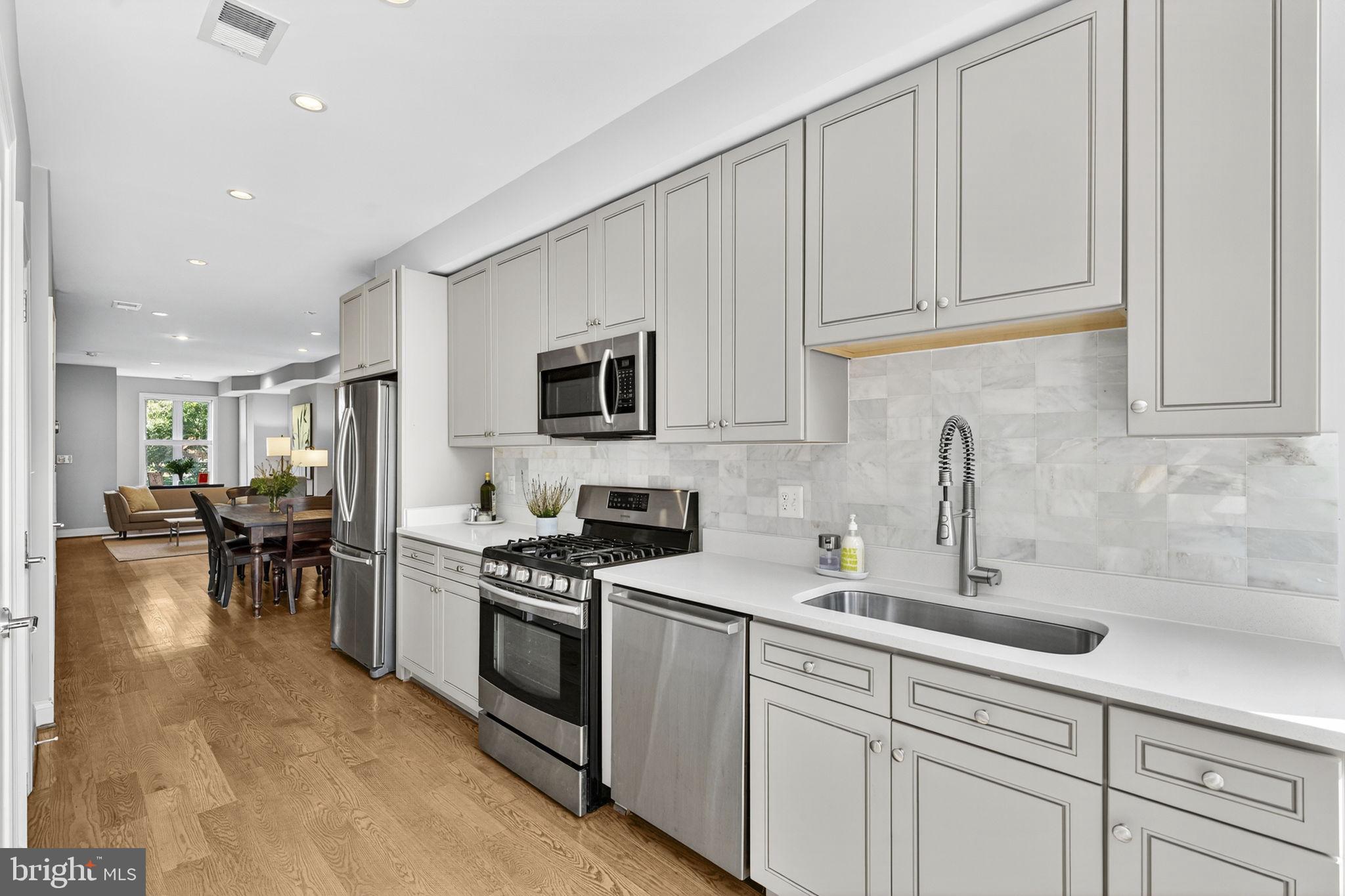 1217 I Street Northeast Washington, DC 20002 - Photo 8 of 34