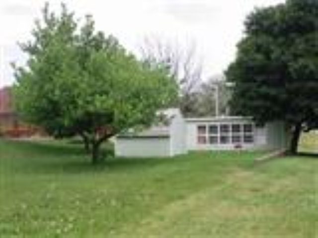402 Clinton Street Delmar, IA 52037 - Photo 7 of 9 Gallery Image 7