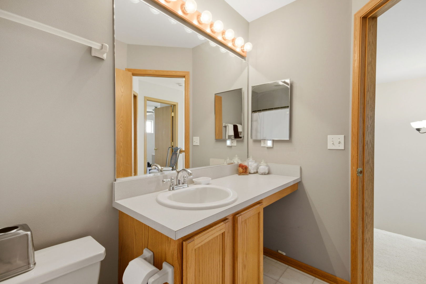 59 Freesia Court Romeoville, IL 60446 - Photo 21 of 63