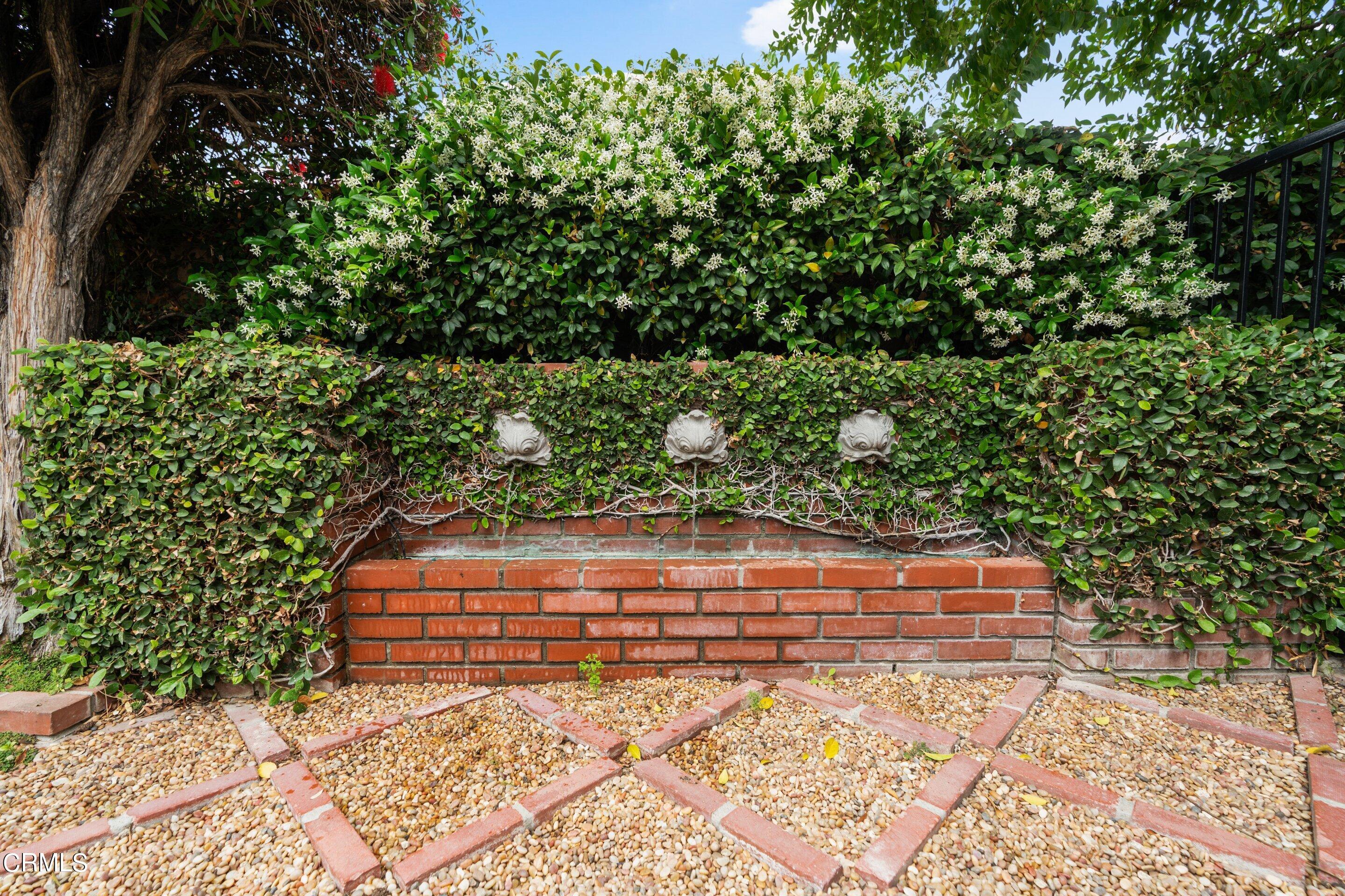 3150 Lombardy Road Pasadena, CA 91107 - Photo 26 of 27 Water Feature
