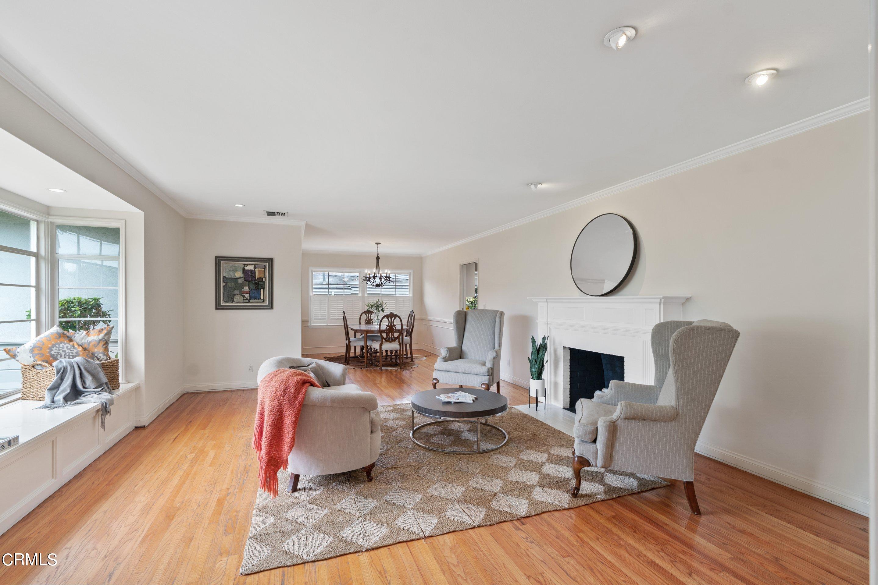3150 Lombardy Road Pasadena, CA 91107 - Photo 4 of 27 Living Room