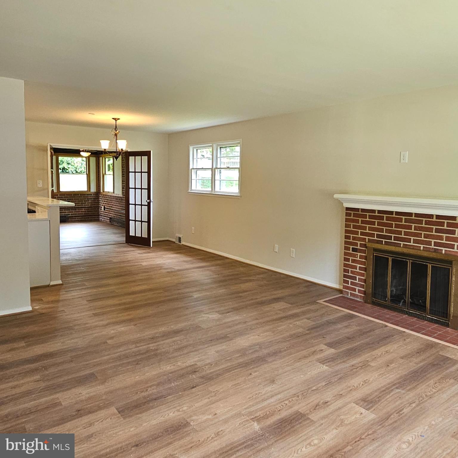 7606 Gresham Street Springfield, VA 22151 - Photo 6 of 36