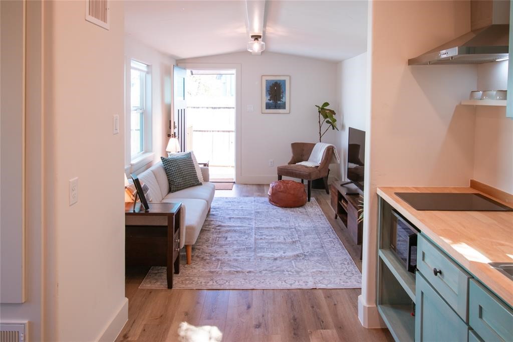 3812 Fulton Street Houston, TX 77009 - Photo 2 of 18