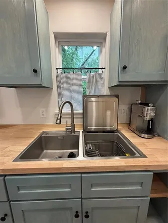 $1,599 | 3812 Fulton Street, Houston, TX 77009