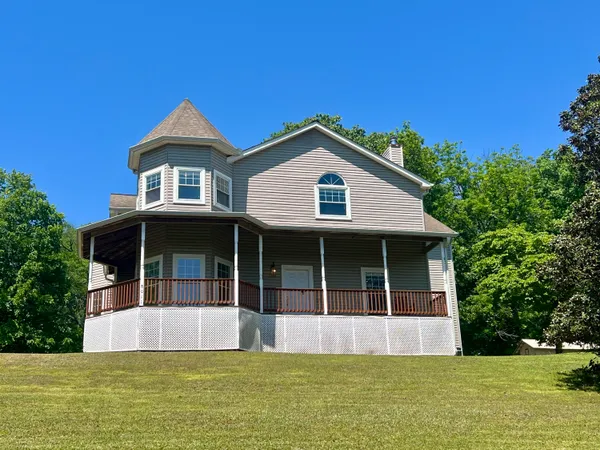 $2,700 | 8011 Highway 58, Harrison, TN 37341