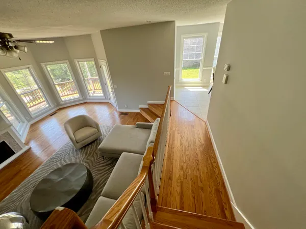 $2,700 | 8011 Highway 58, Harrison, TN 37341