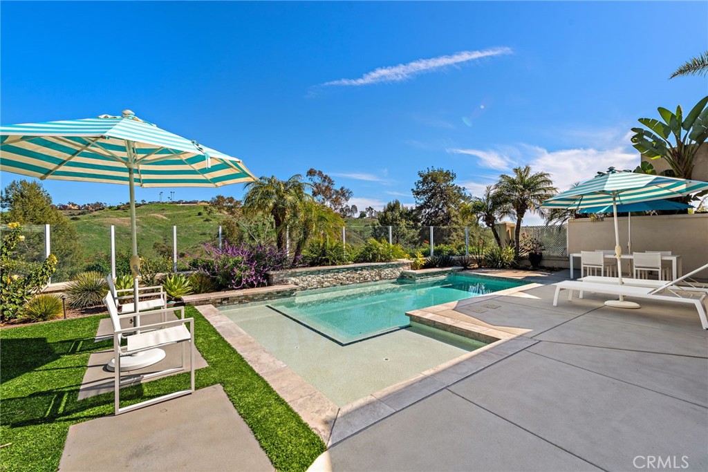 76 Pienza Laguna Niguel, CA 92677 - Photo 3 of 54