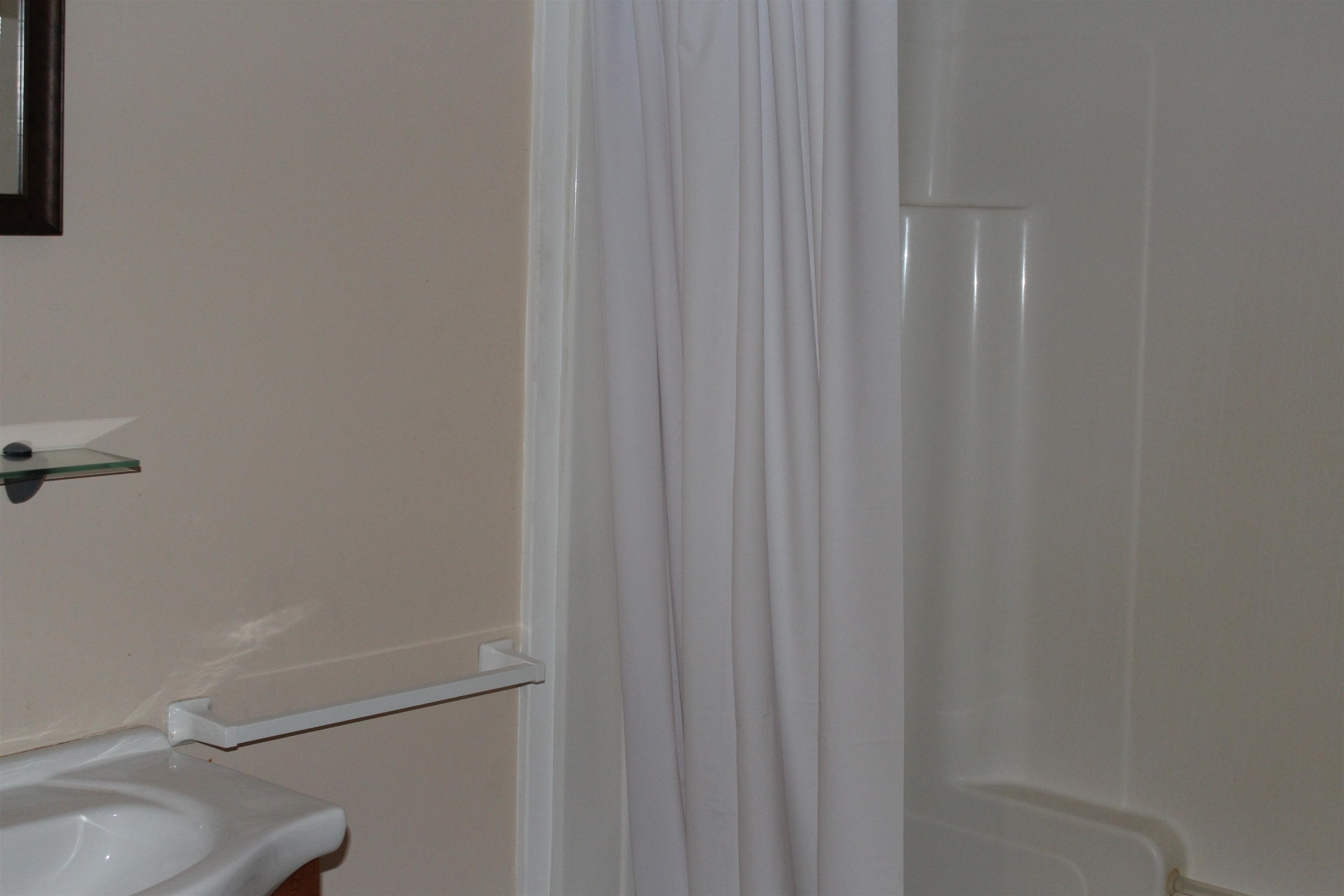 768 North Main Street Hartford, VT 05001 - Photo 10 of 26 Gallery Image 10