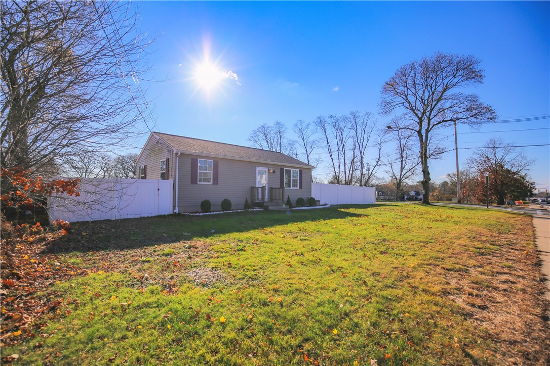 560 Post Road Warwick, RI 02888 - Photo 3 of 30 Gallery Image 3