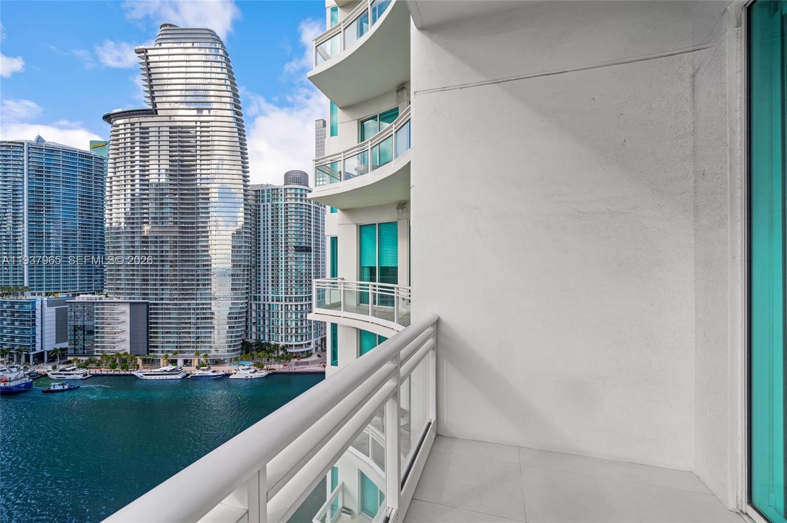 900 Brickell Key Boulevard, Unit 2004 Miami, FL 33131 - Photo 21 of 35