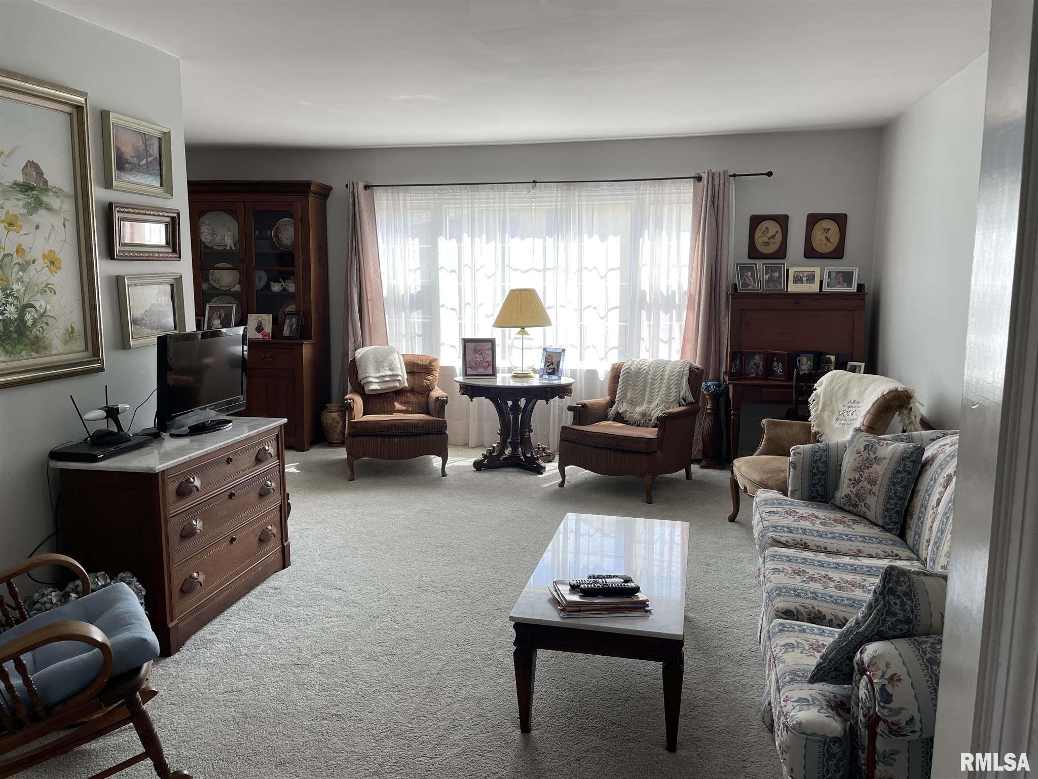 2309 Makemie Avenue Springfield, IL 62704 - Photo 2 of 22 Gallery Image 2