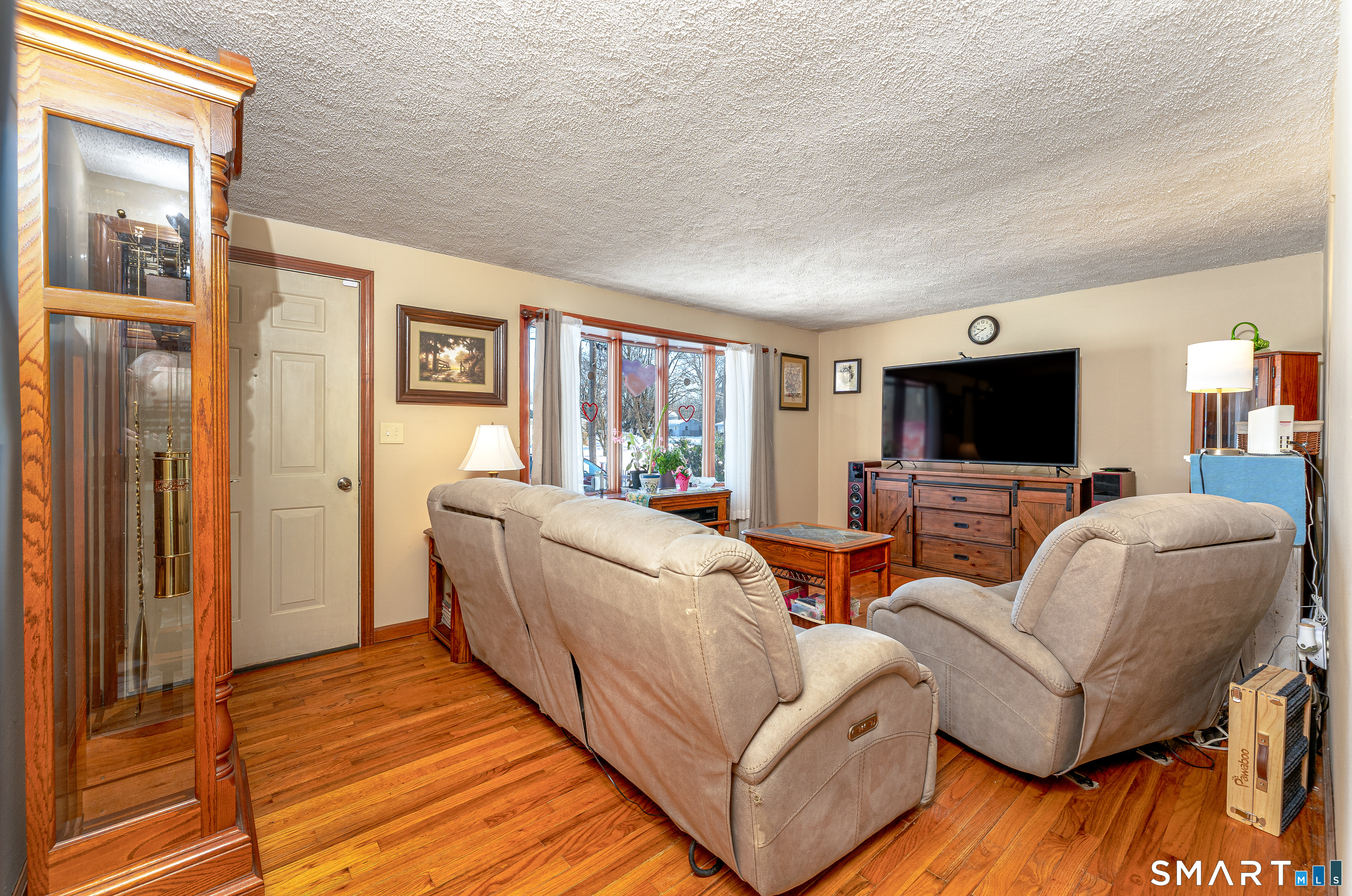 79 Roosevelt Boulevard Enfield, CT 06082 - Photo 8 of 28