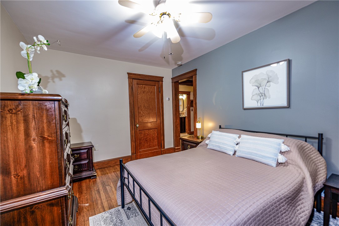 222 Peckham Avenue Middletown, RI 02842 - Photo 17 of 35