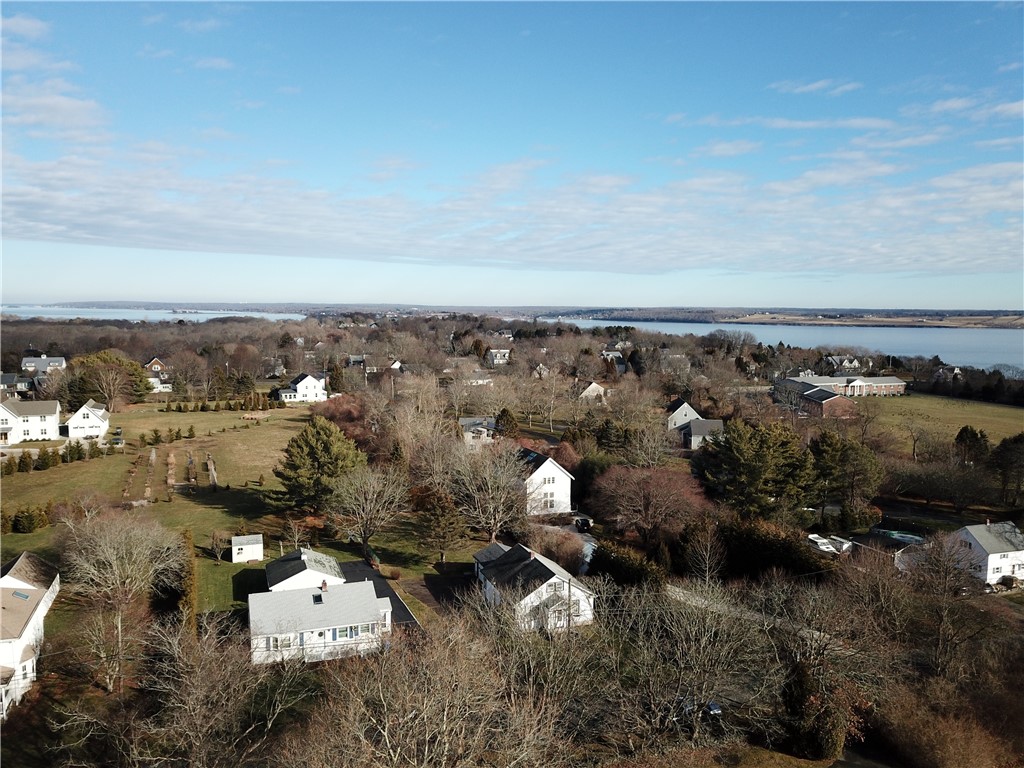 222 Peckham Avenue Middletown, RI 02842 - Photo 35 of 35