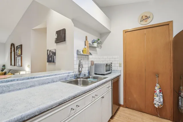 $265,000 | 279 Kearney Way, Waunakee, WI 53597