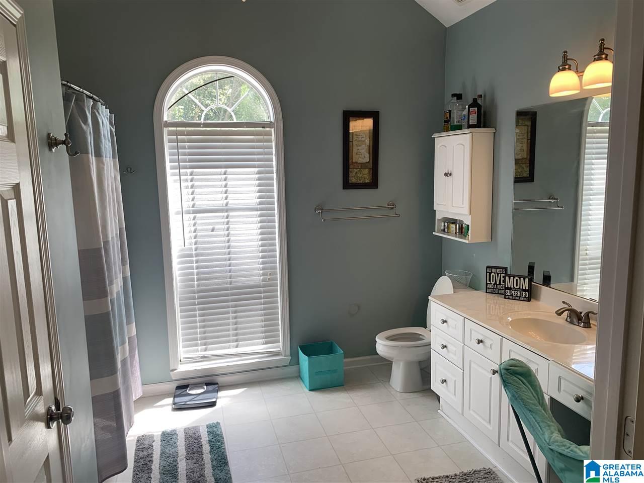 376 Walker Way Pelham, AL 35124 - Photo 4 of 10