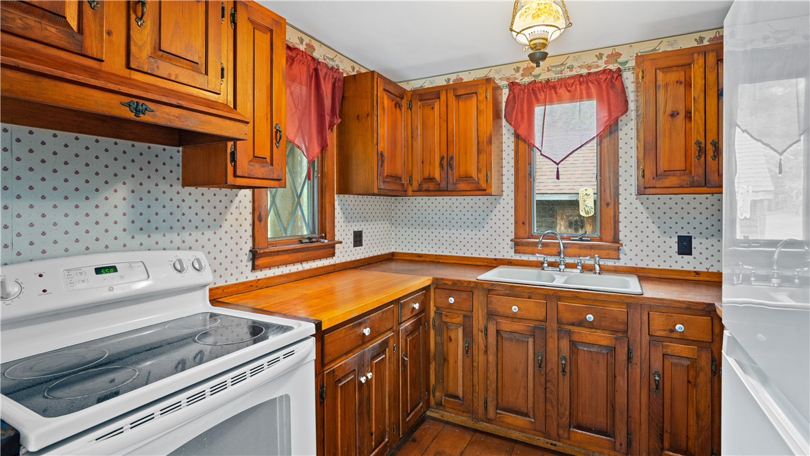 17 Burgess Road Foster, RI 02825 - Photo 22 of 50