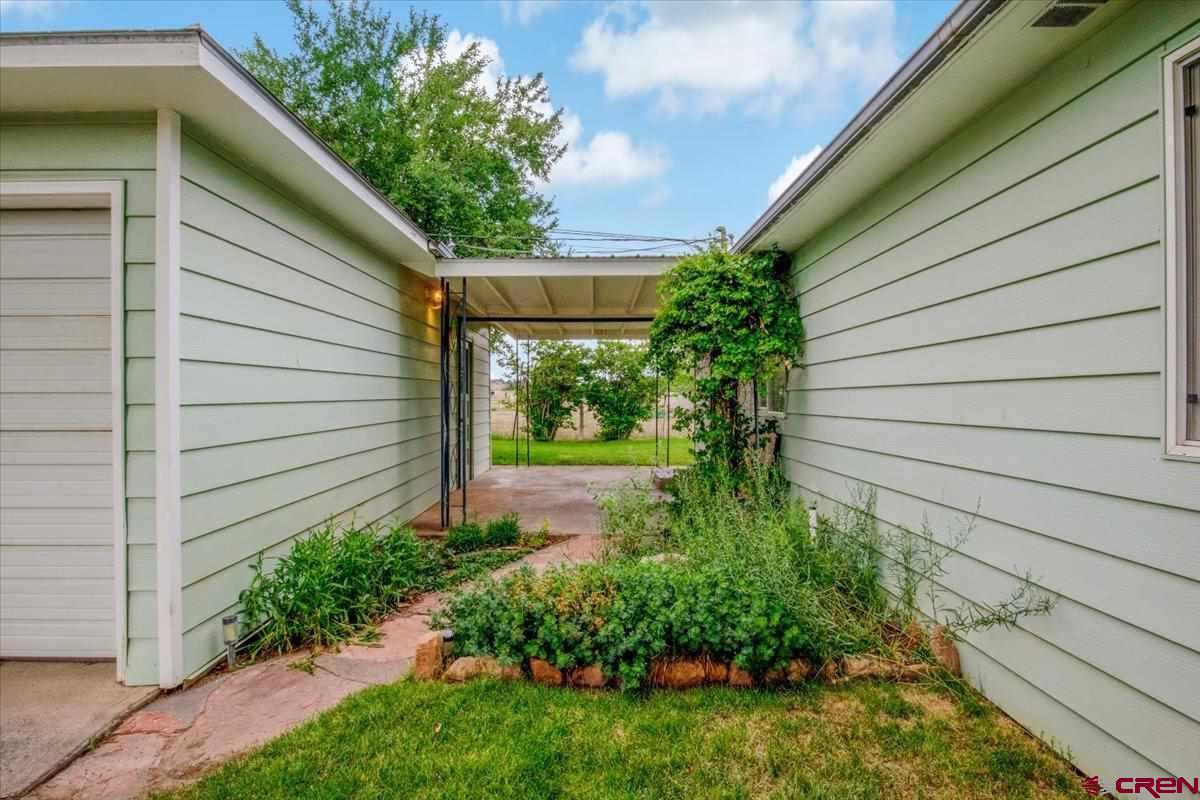 873 Alpine Road Montrose, CO 81403 - Photo 7 of 30 Gallery Image 7