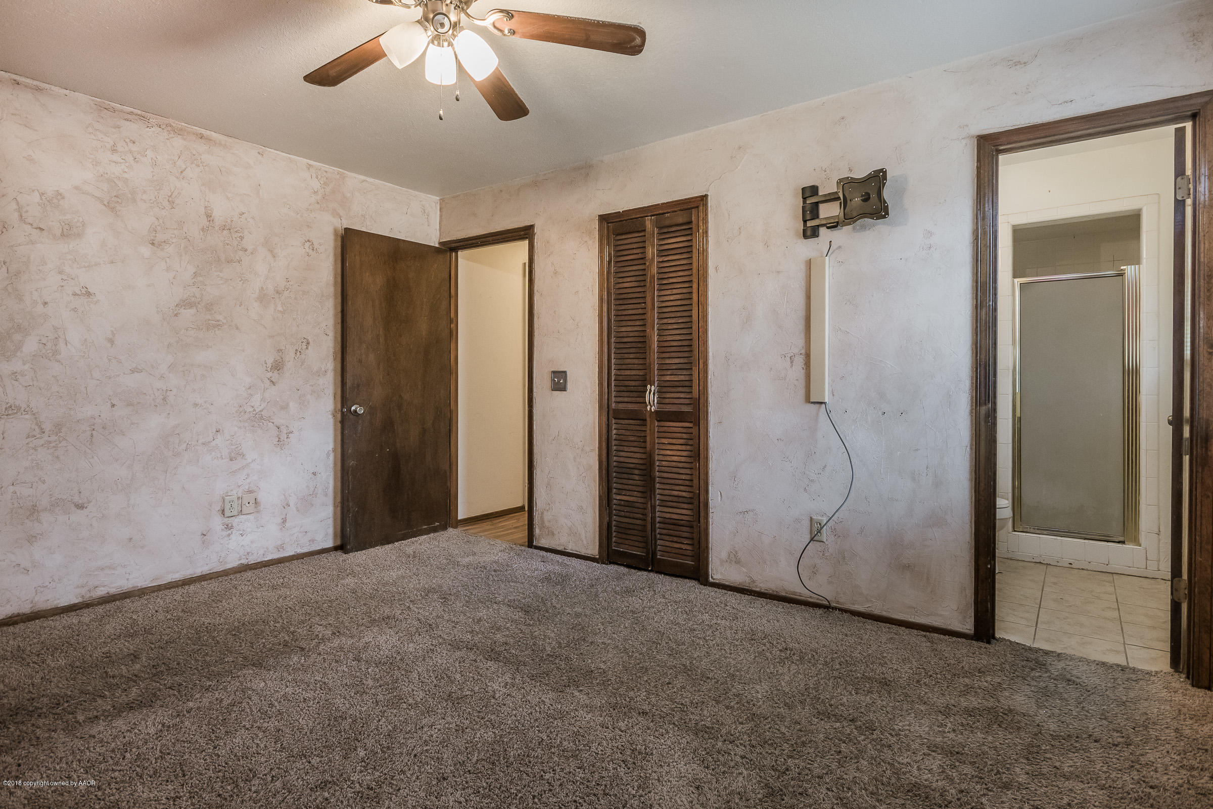 6202 Rutgers Street Amarillo, TX 79109 - Photo 10 of 18 Master Bathroom_-2