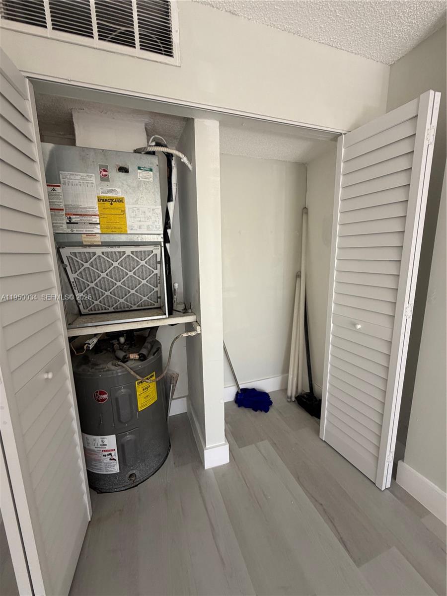 17021 North Bay Road, Unit 216 Sunny Isles Beach, FL 33160 - Photo 12 of 40 an entryway with a window