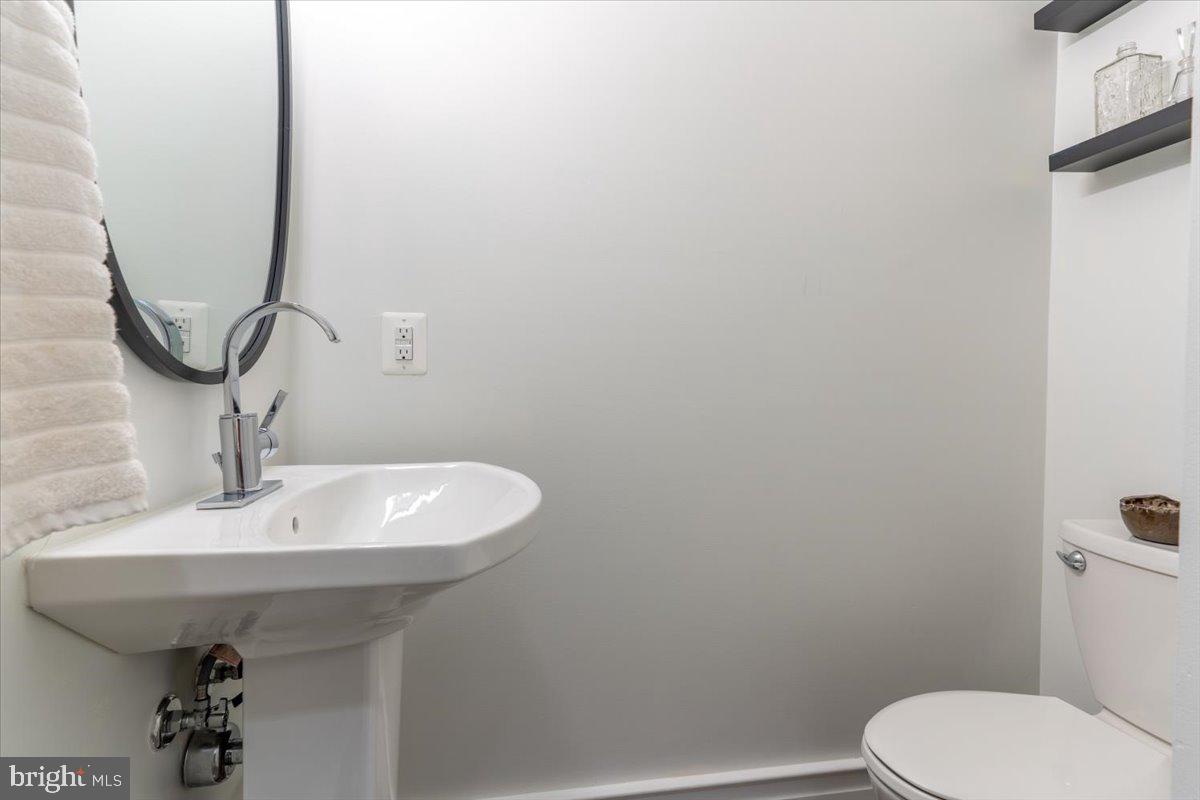 1121 G Street Northeast, Unit 3 Washington, DC 20002 - Photo 27 of 37 Powder room