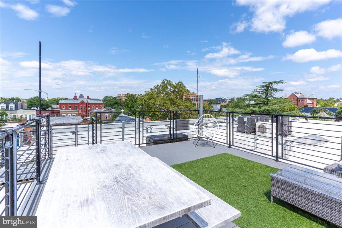 1121 G Street Northeast, Unit 3 Washington, DC 20002 - Photo 30 of 37 Views of the Washington Monument!