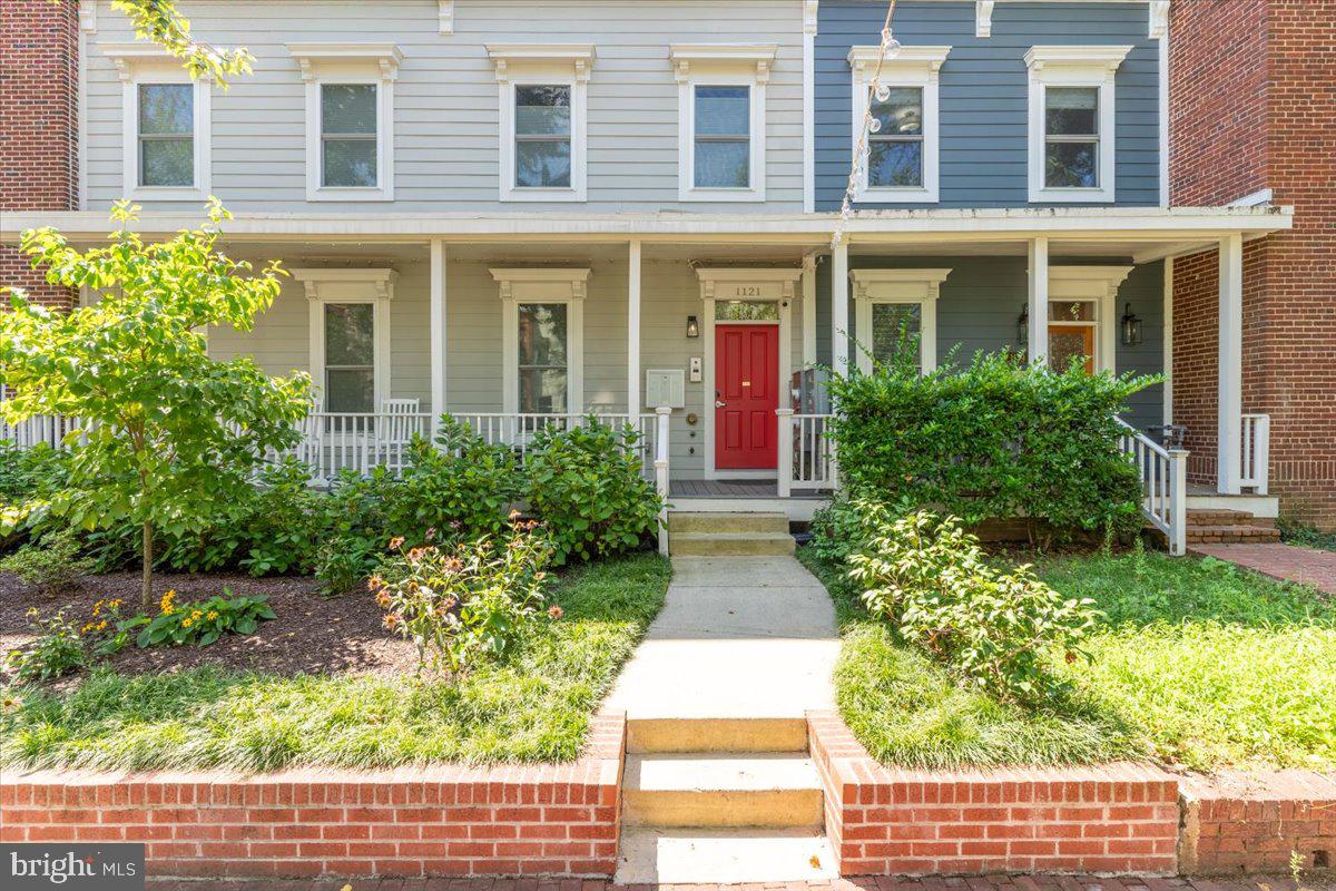 1121 G Street Northeast, Unit 3 Washington, DC 20002 - Photo 37 of 37 Welcome home to 1121 G St NE #3!