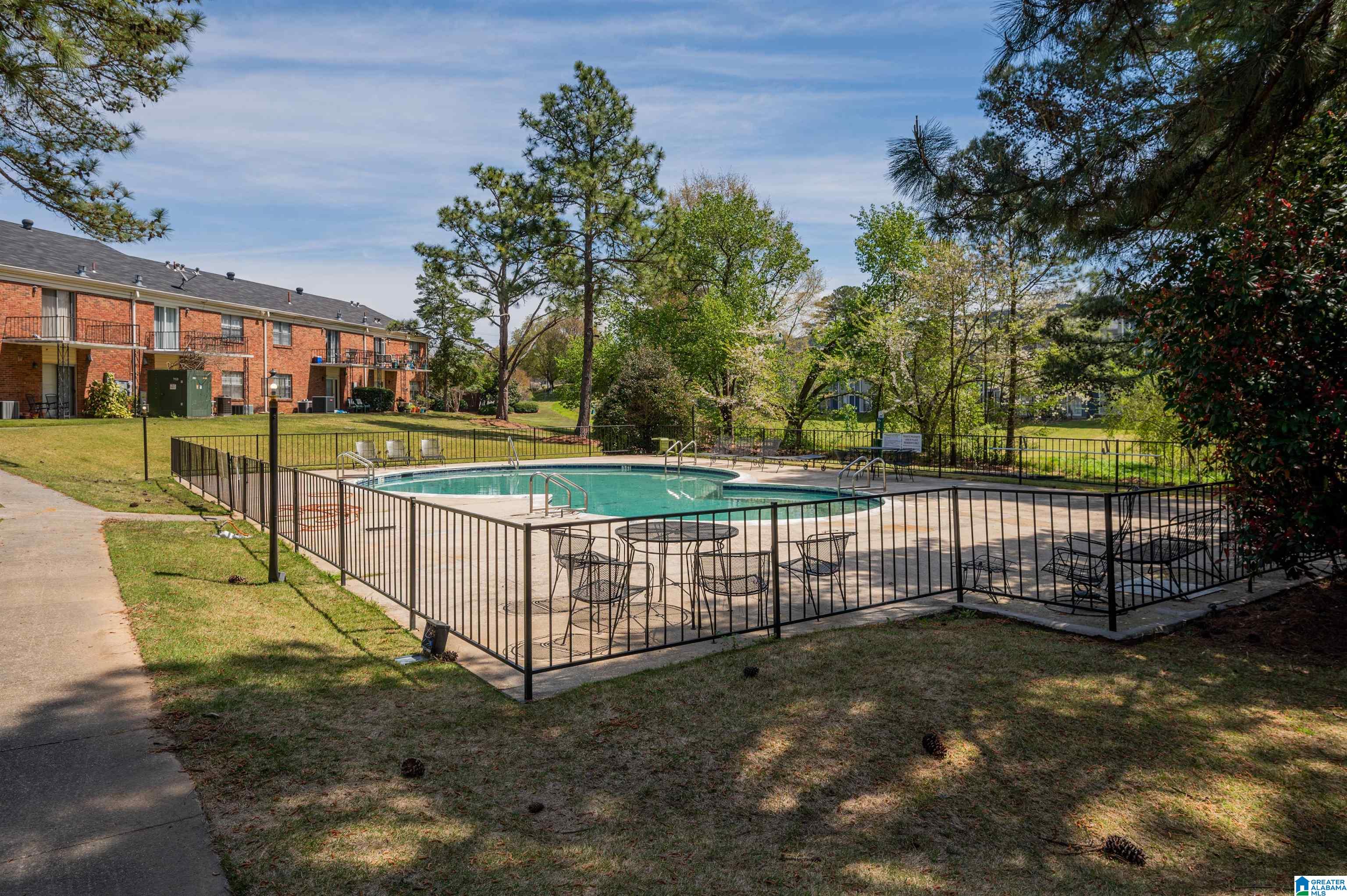 3401 Sandner Court, Unit R Birmingham, AL 35209 - Photo 45 of 48