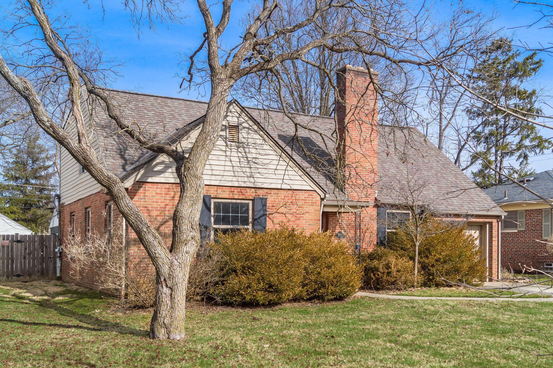 2204 Ridgeview Road Columbus, OH 43221 - Photo 3 of 40 006_6d630_M 2204 Ridgeview088