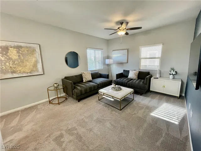 $2,900 | 173 Elexese Court, Las Vegas, NV 89183