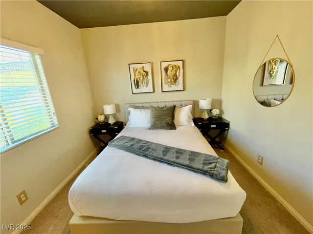 $2,900 | 173 Elexese Court, Las Vegas, NV 89183