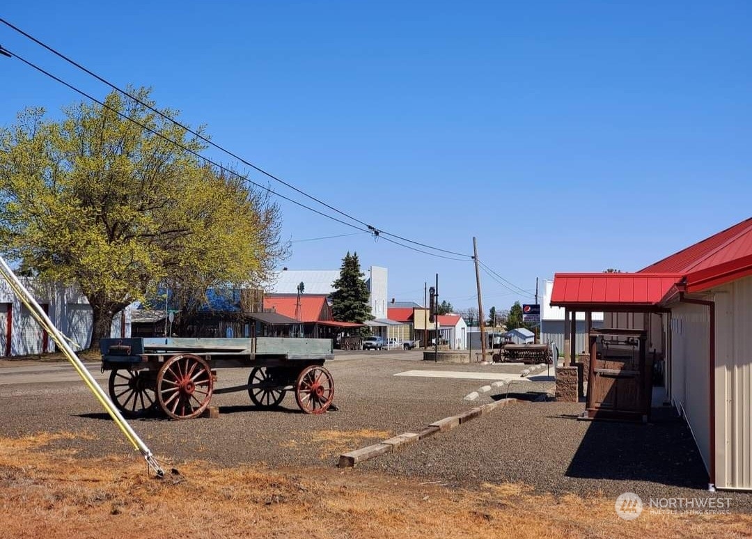 205 Middle Road Bickleton, WA 99322 - Photo 9 of 19 a view of the street