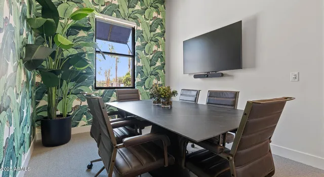 $1,867 | 5885 South 32nd Street, Unit B2, Phoenix, AZ 85040