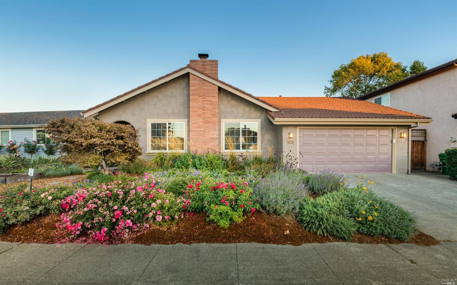 1284 Ponderosa Drive, Petaluma, CA 94954 Compass