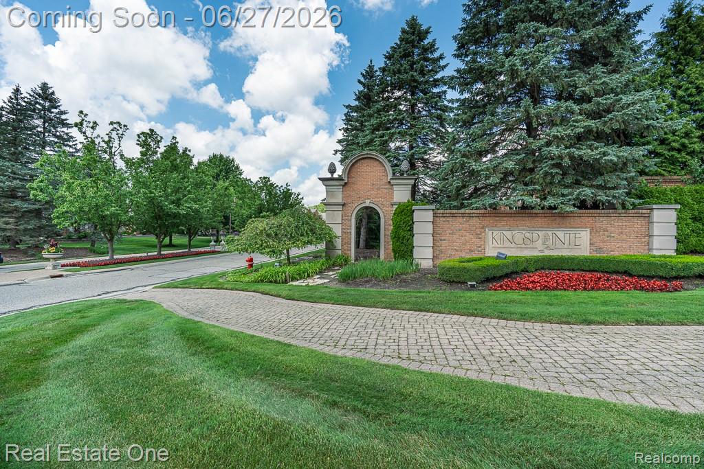 3347 St George Court Rochester, MI 48306 - Photo 51 of 51 Subdivision entrance