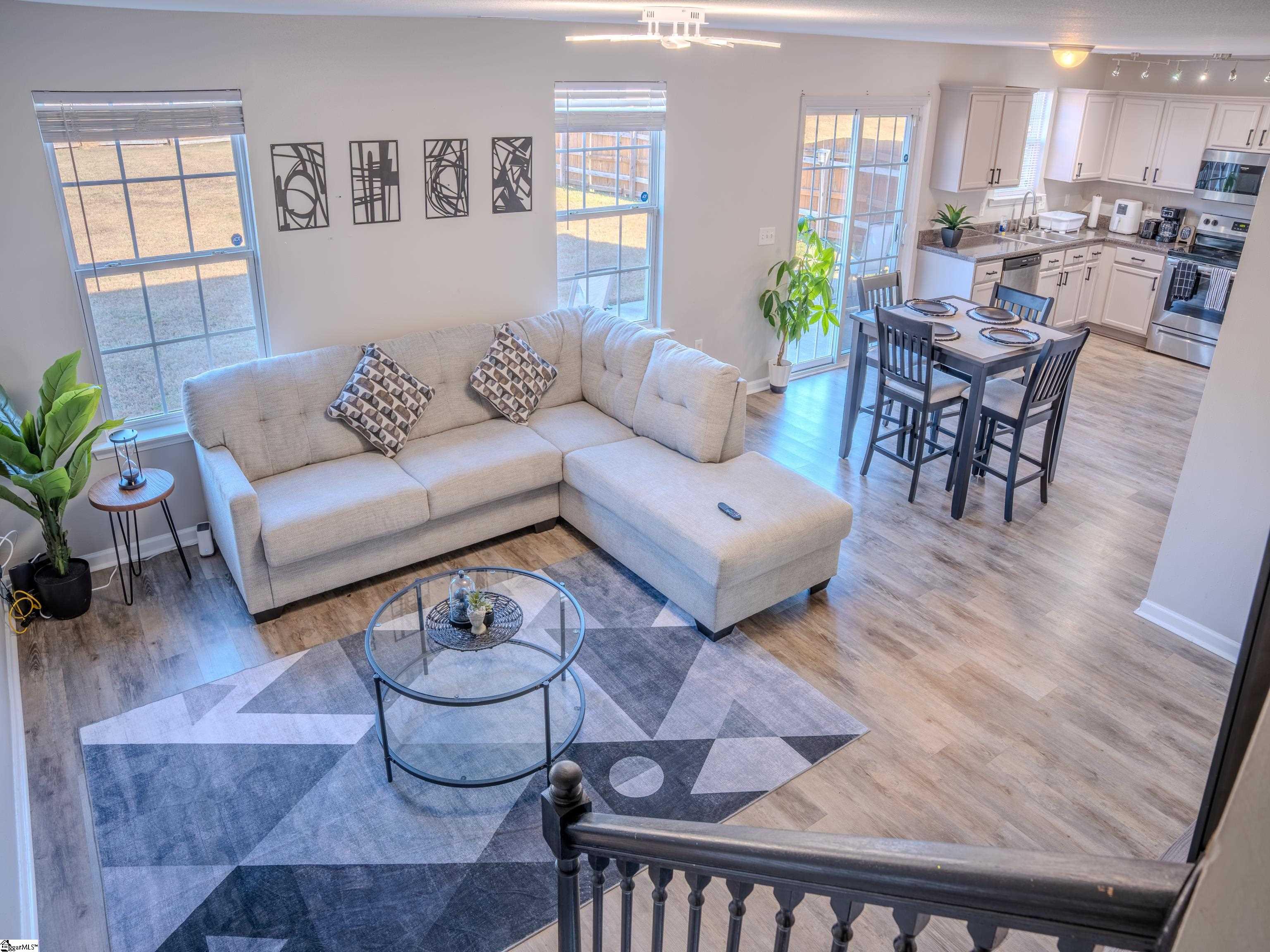 48 Brisbane Drive Fountain Inn, SC 29644 - Photo 3 of 33