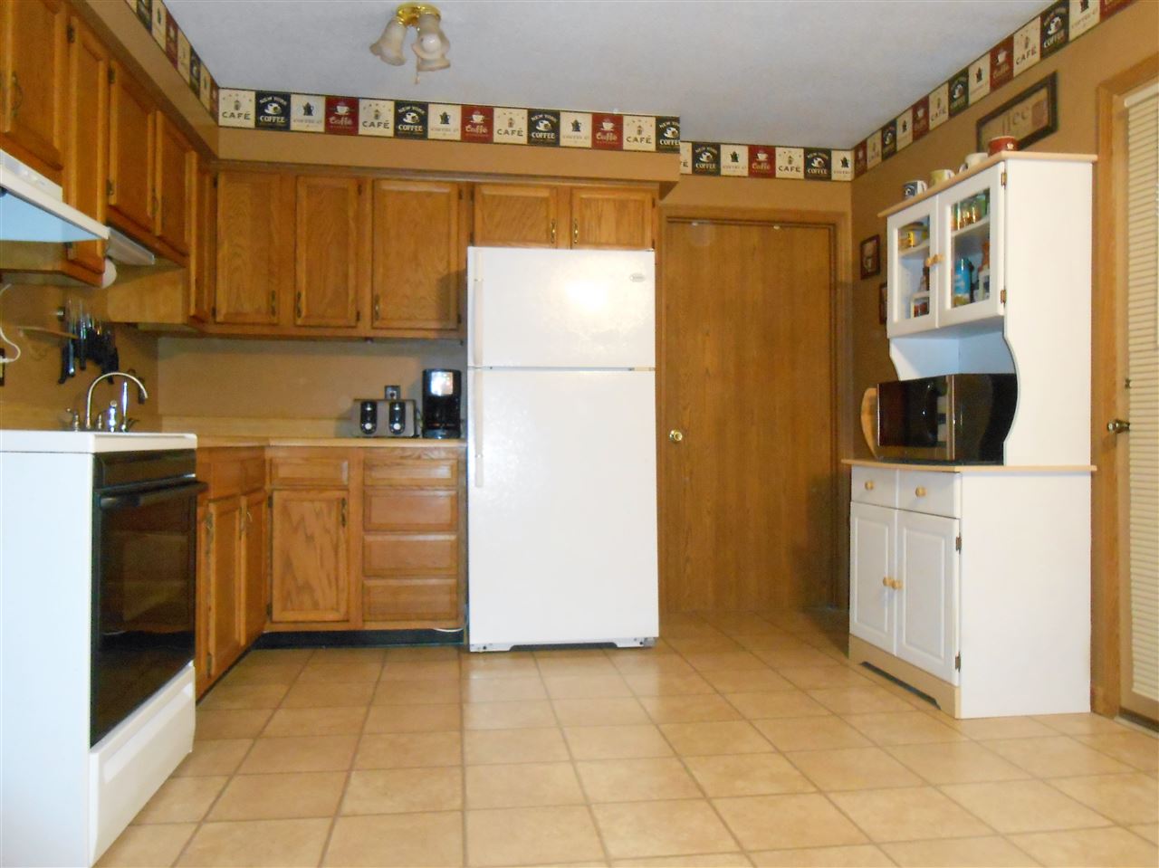 4035 Fahlsing Road Woodburn, IN 46797 - Photo 5 of 24