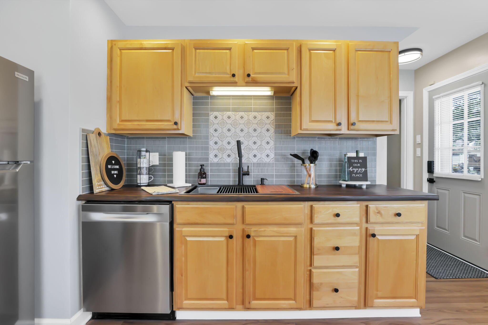 142 North Kellner Road Columbus, OH 43209 - Photo 19 of 62 Kitchen